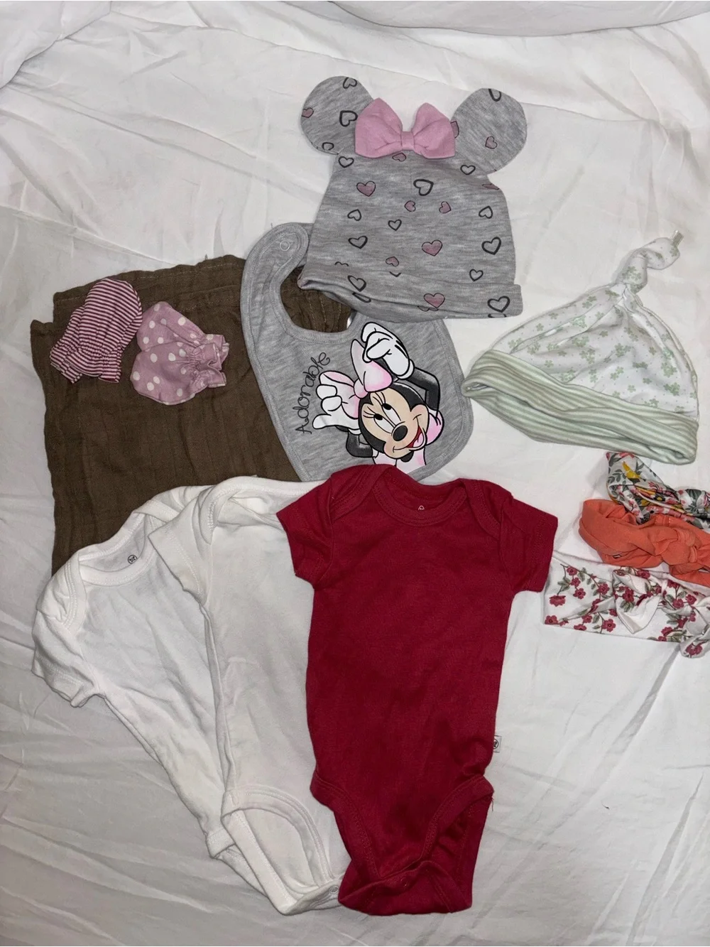 Newborn baby bundle: 12 items